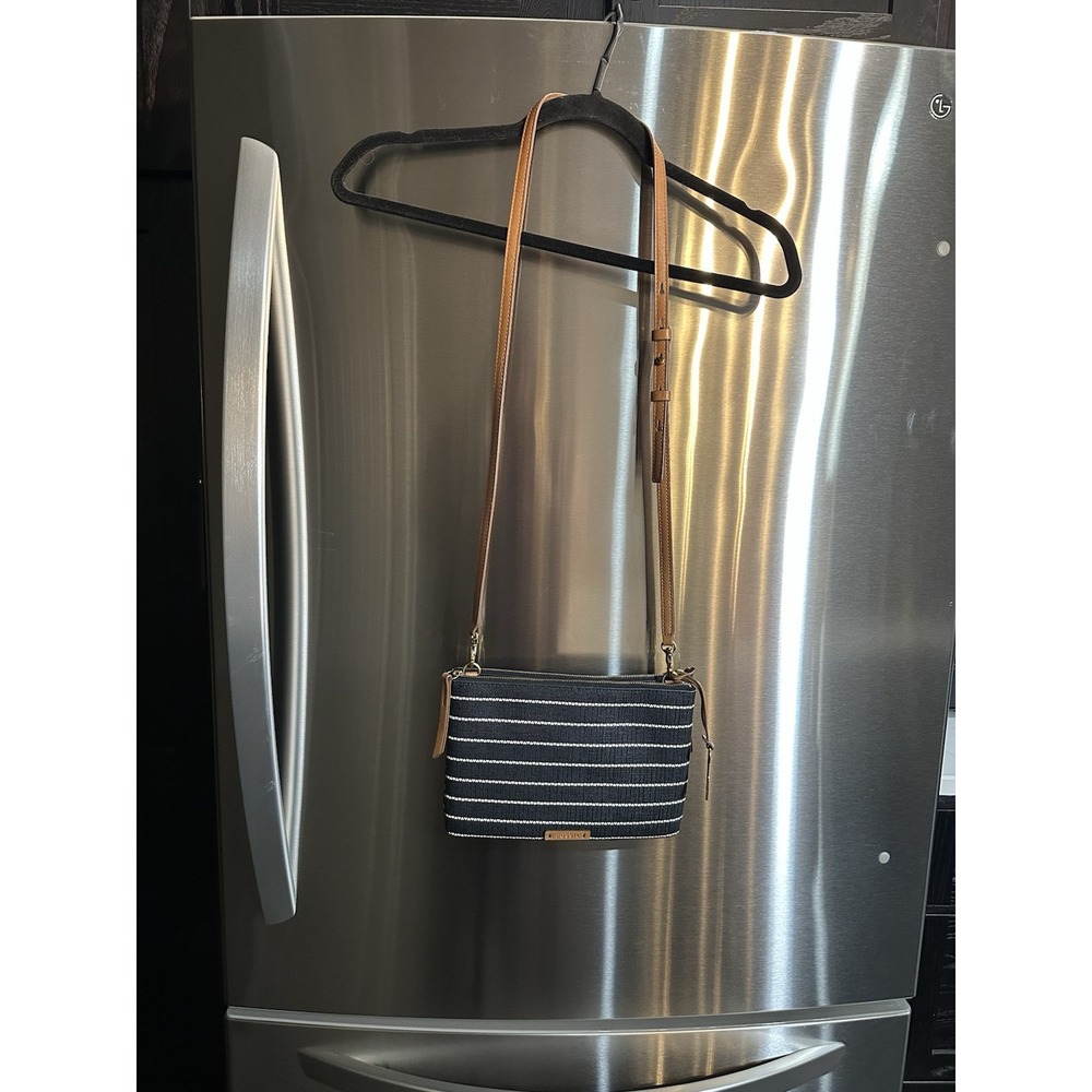 Fossil Black &White Fiona Small Heart Stripes Crossbody Bag Purse - Picture 2 of 9